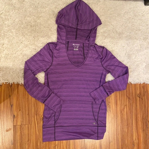 Champion workout top 👚 - Picture 4 of 9